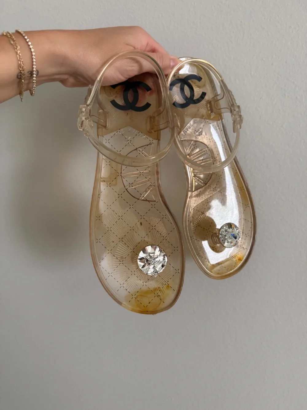 Vintage CHANEL Interlocking CC Diamond Jelly Sandals | Euro 38